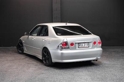 1998 Toyota Altezza - Thumbnail