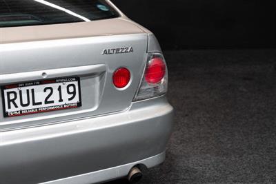 1998 Toyota Altezza - Thumbnail