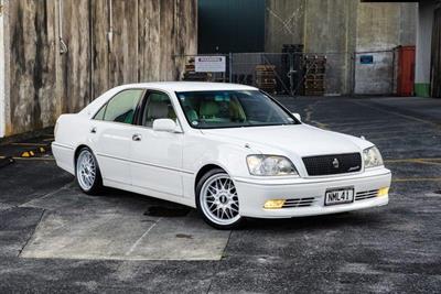 2000 Toyota Crown - Thumbnail