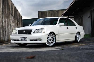 2000 Toyota Crown - Thumbnail