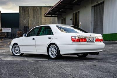 2000 Toyota Crown - Thumbnail