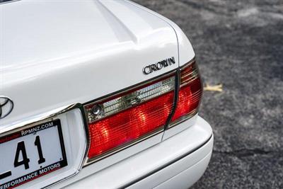 2000 Toyota Crown - Thumbnail