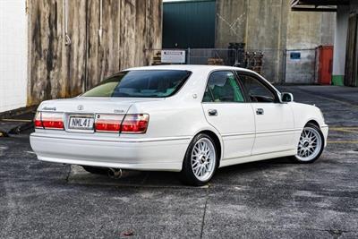 2000 Toyota Crown - Thumbnail