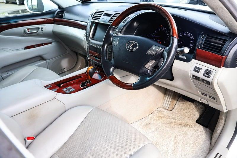 2007 Lexus LS 460
