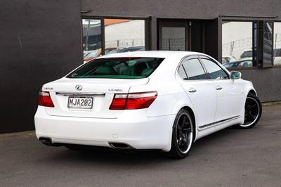 2007 Lexus LS 460 - Thumbnail