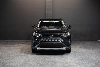 2019 Toyota RAV4 - Thumbnail