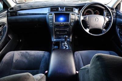 2005 Toyota Crown - Thumbnail