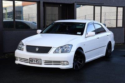 2005 Toyota Crown - Thumbnail