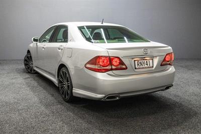 2008 Toyota Crown - Thumbnail