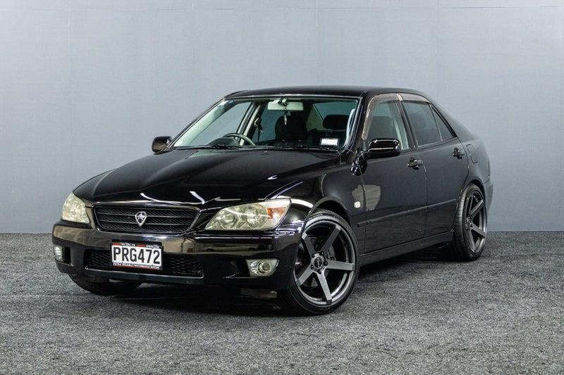 2000 Toyota Altezza