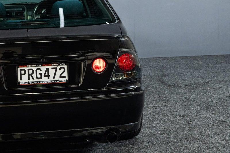 2000 Toyota Altezza