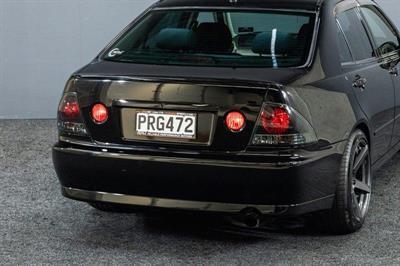 2000 Toyota Altezza - Thumbnail
