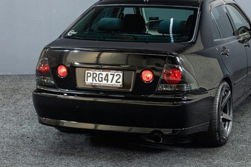 2000 Toyota Altezza