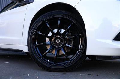 2010 Honda CRZ - Thumbnail