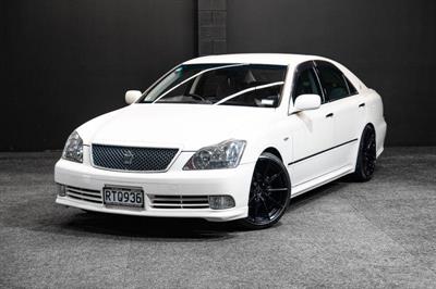 2004 Toyota Crown