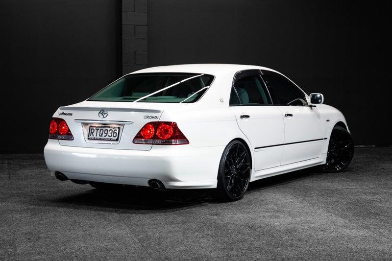 2004 Toyota Crown