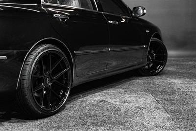 2004 Toyota Crown - Thumbnail