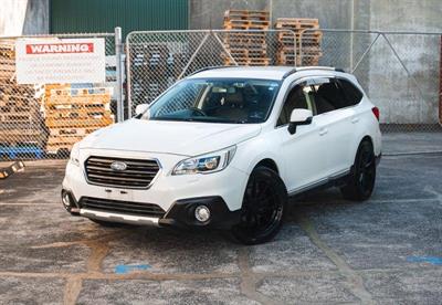 2015 Subaru Outback - Thumbnail