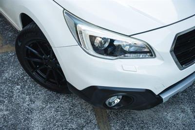 2015 Subaru Outback - Thumbnail