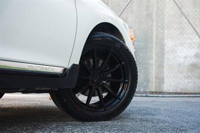 2015 Subaru Outback - Thumbnail
