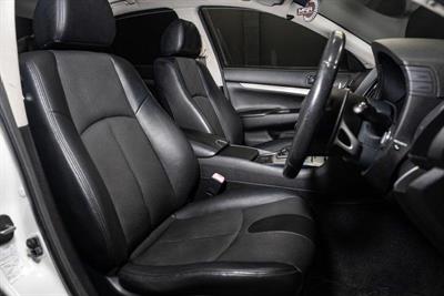 2011 Nissan Skyline - Thumbnail