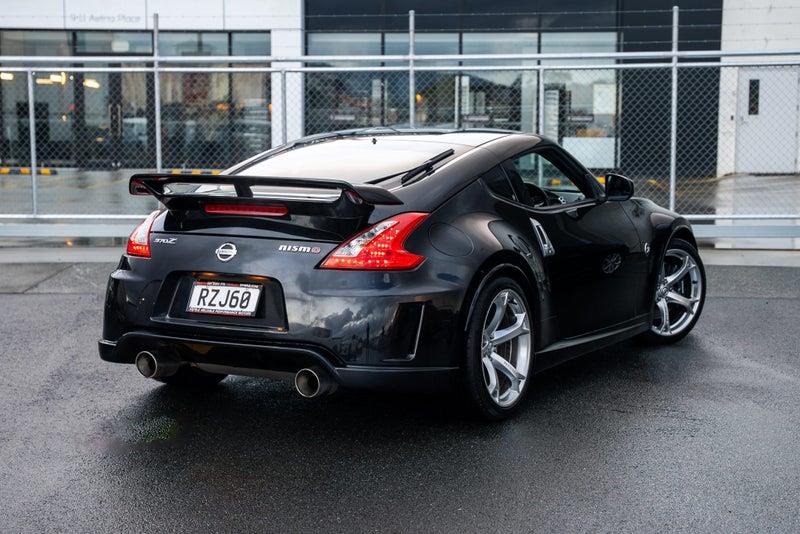 2009 Nissan Fairlady