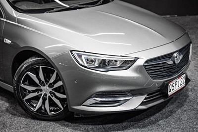 2019 Holden Commodore - Thumbnail