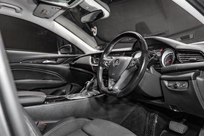 2019 Holden Commodore - Thumbnail