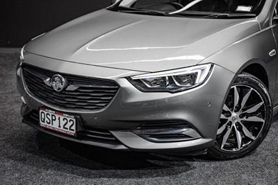 2019 Holden Commodore - Thumbnail