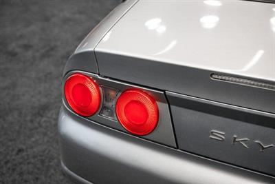 1996 Nissan Skyline - Thumbnail