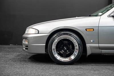 1996 Nissan Skyline - Thumbnail