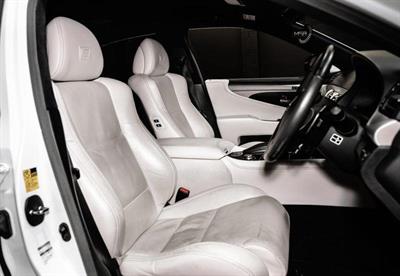 2013 Lexus LS 460 - Thumbnail