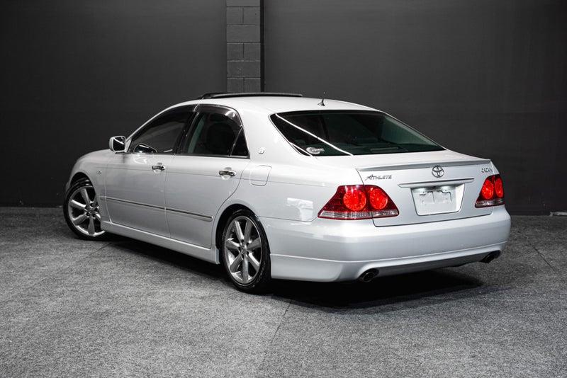 2004 Toyota Crown