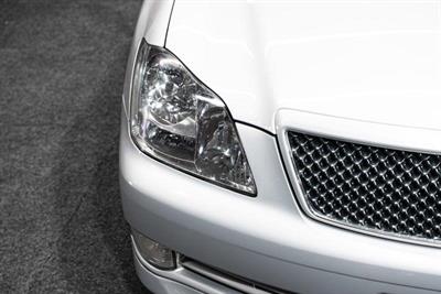 2004 Toyota Crown - Thumbnail