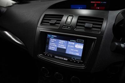2013 Mazda Axela - Thumbnail