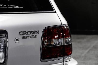2002 Toyota Crown - Thumbnail