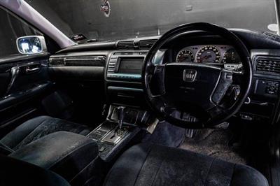 2002 Toyota Crown - Thumbnail