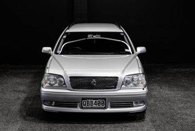 2002 Toyota Crown - Thumbnail