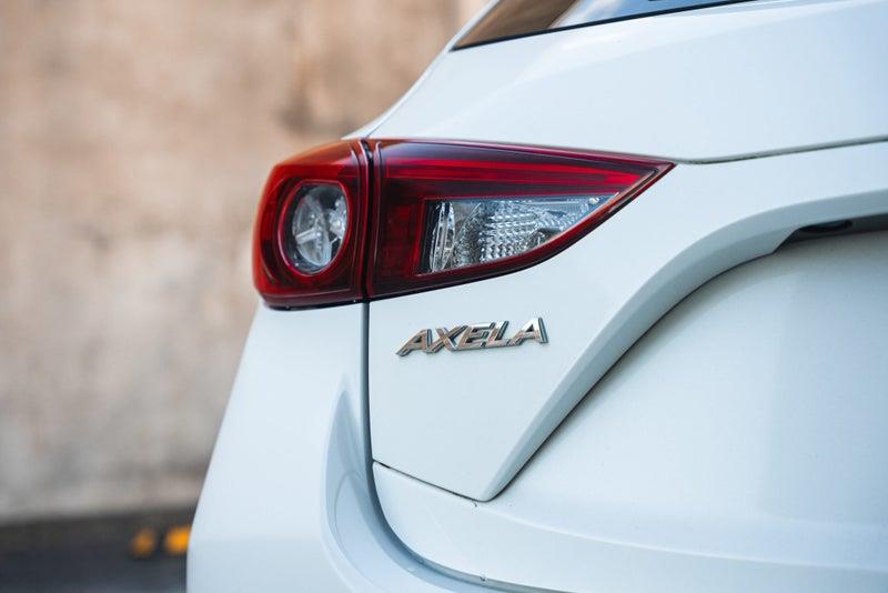 2014 Mazda Axela