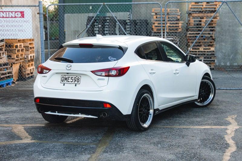 2014 Mazda Axela