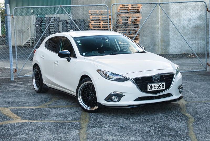 2014 Mazda Axela
