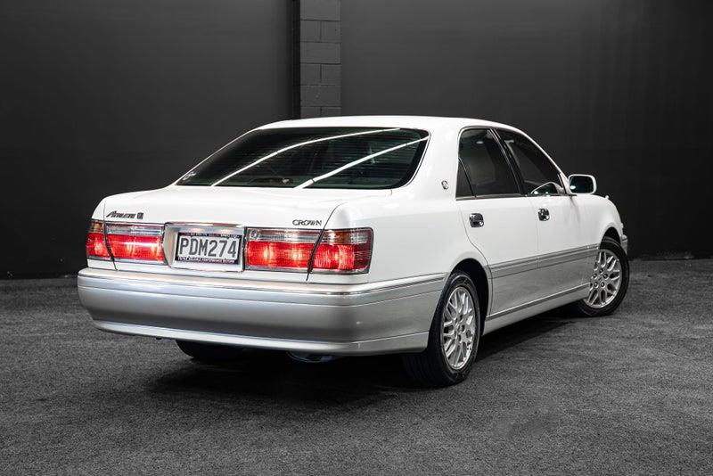 2000 Toyota Crown