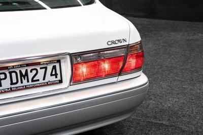 2000 Toyota Crown - Thumbnail