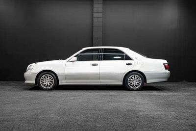 2000 Toyota Crown - Thumbnail