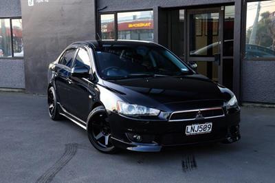 2008 Mitsubishi Galant - Thumbnail