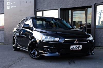 2008 Mitsubishi Galant - Thumbnail