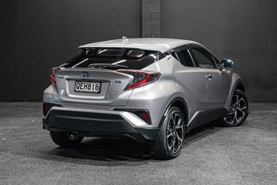 2018 Toyota C-HR - Thumbnail