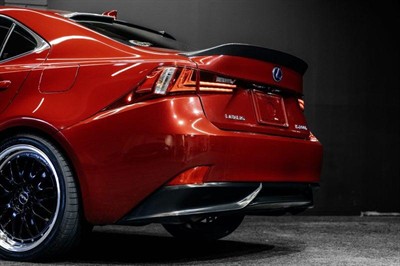 2013 Lexus IS 300h - Thumbnail