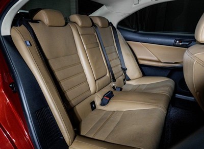 2013 Lexus IS 300h - Thumbnail