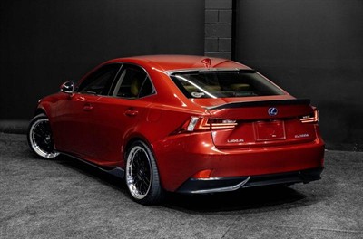 2013 Lexus IS 300h - Thumbnail